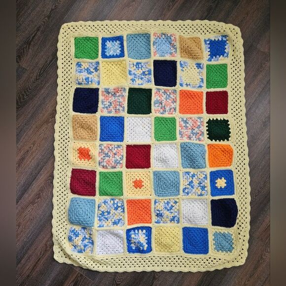Vintage Granny Square Crochet Afghan Blanket Multicolor Boho GrannyCore 59x40 - Picture 1 of 7